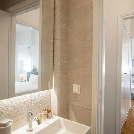 Διαμέρισμα Elegant 3-bedroom Retreat In The Heart Of Kolonaki