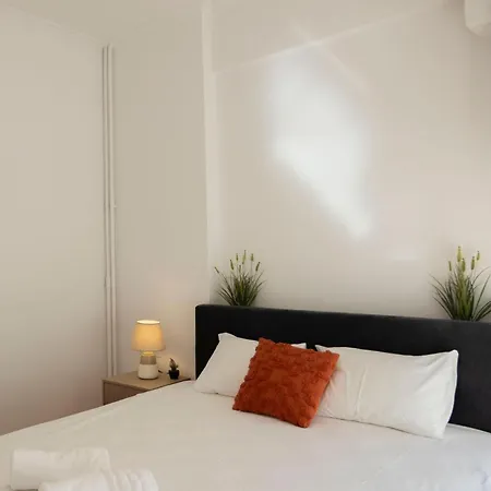 Διαμέρισμα Elegant 3-bedroom Retreat In The Heart Of Kolonaki